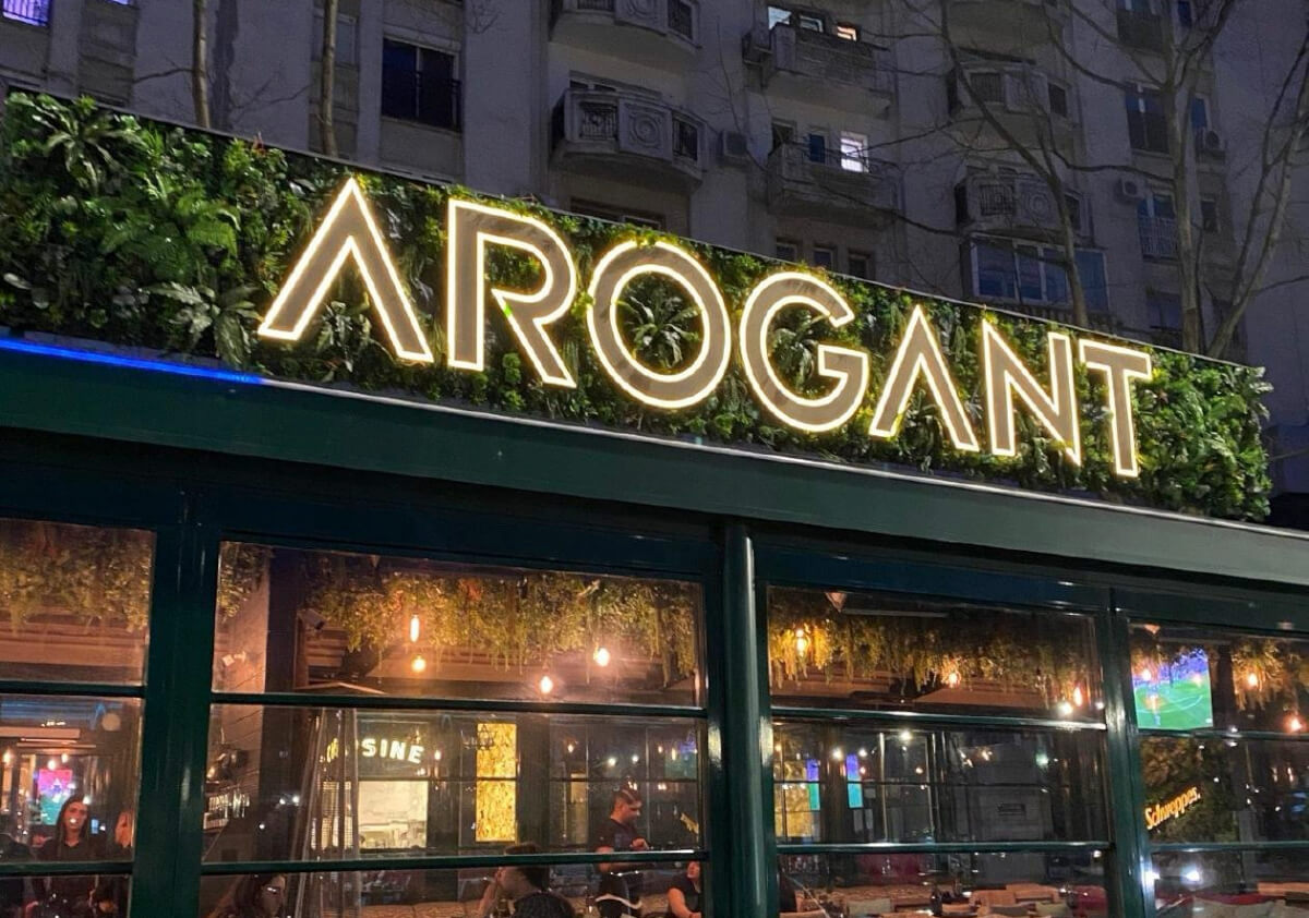 Arogant